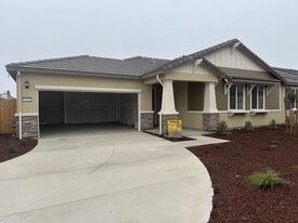 6320 Snow Beauty Wy in Hughson, CA - Building Photo