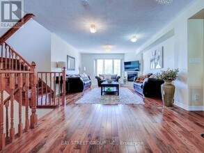 152 Leitchcroft Crescent in Markham, ON - Building Photo - Building Photo
