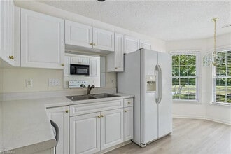 9 Whitdale Point in Greensboro, NC - Building Photo - Building Photo