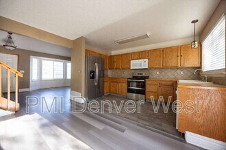 17990 E Brown Pl in Aurora, CO - Building Photo - Building Photo