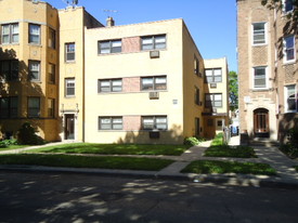 6242 N Rockwell St Apartments