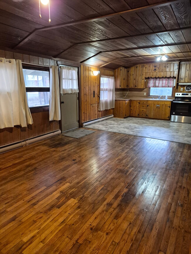 10391 US Hwy 34 in Grand Lake, CO - Building Photo - Building Photo