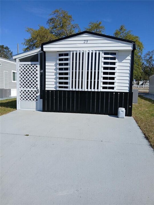 23 Fairview Dr N in Haines City, FL - Building Photo