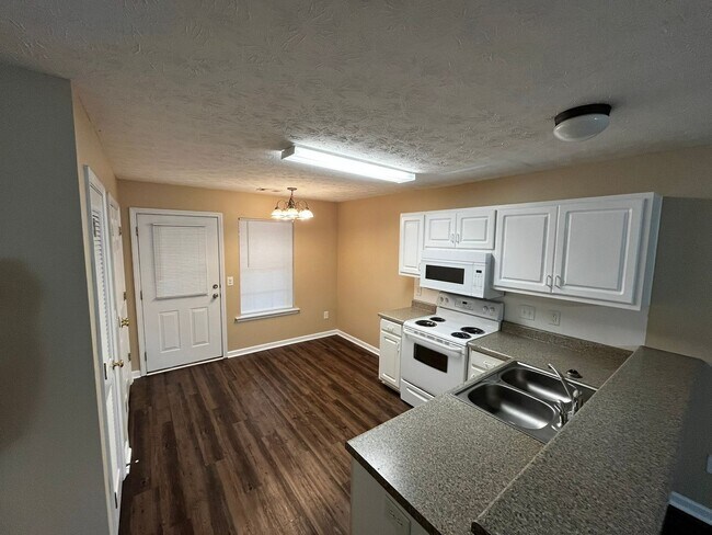 6228 Crystal Dr-Unit -B in Columbus, GA - Building Photo - Building Photo