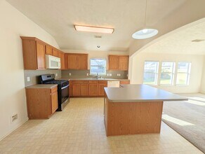 19031 Telford Way in Tomball, TX - Building Photo - Building Photo