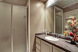 11101 S Country Squire in Houston, TX - Foto de edificio - Building Photo