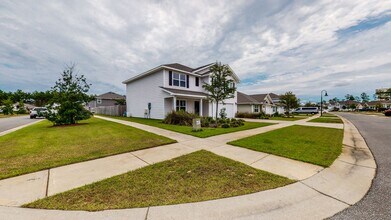 305 This Way in Freeport, FL - Building Photo - Building Photo