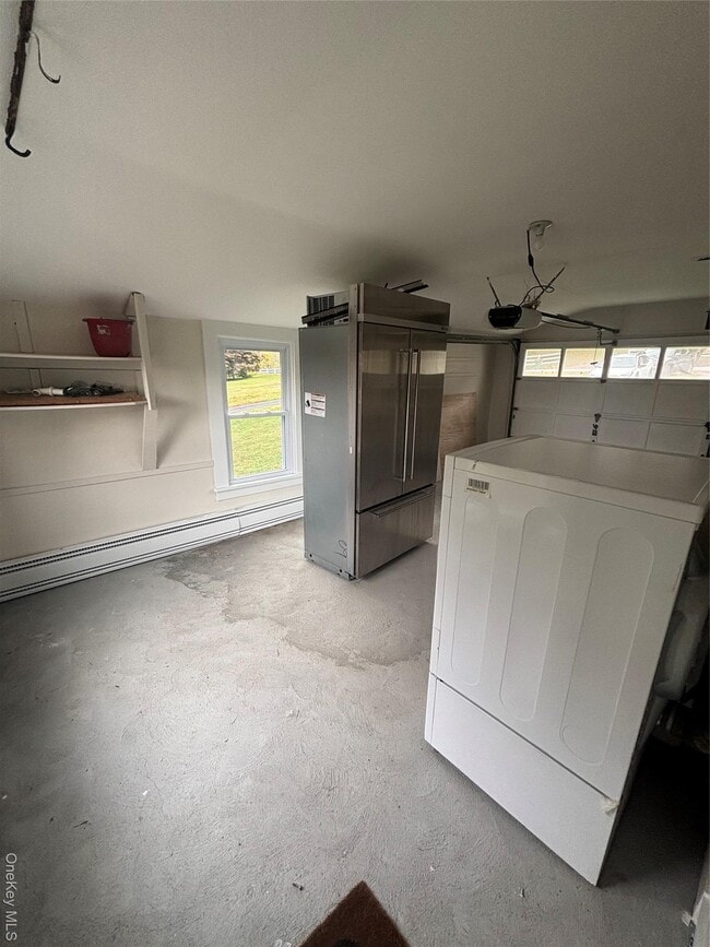 75 Verbank Rd in Millbrook, NY - Building Photo - Building Photo