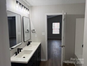 673 Nannyberry Ln in Concord, NC - Building Photo - Building Photo