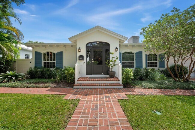 302 NW 16th St in Delray Beach, FL - Building Photo - Building Photo