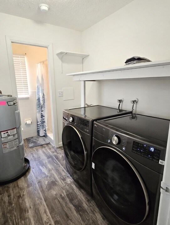 1820 Martin St, Unit Apartment 1820 in Largo, FL - Building Photo