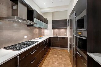 425 Park Ave S in New York, NY - Building Photo - Building Photo