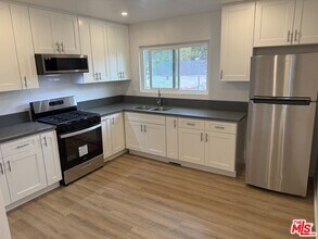 2530 Carmona Ave in Los Angeles, CA - Building Photo - Building Photo