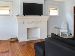 248 Hartwell Rd, Unit upper in Buffalo, NY - Building Photo - Building Photo