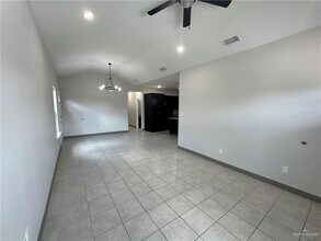 10 Valley S Cir in La Feria, TX - Building Photo - Building Photo