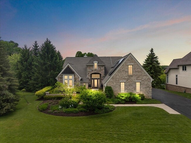 property at 998 Eagle Ave