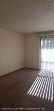 690 NW Atalanta Way-Unit -Unit I202 in Oak Harbor, WA - Building Photo - Building Photo