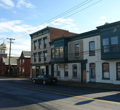 202-204 Ontario St in Cohoes, NY - Building Photo - Building Photo