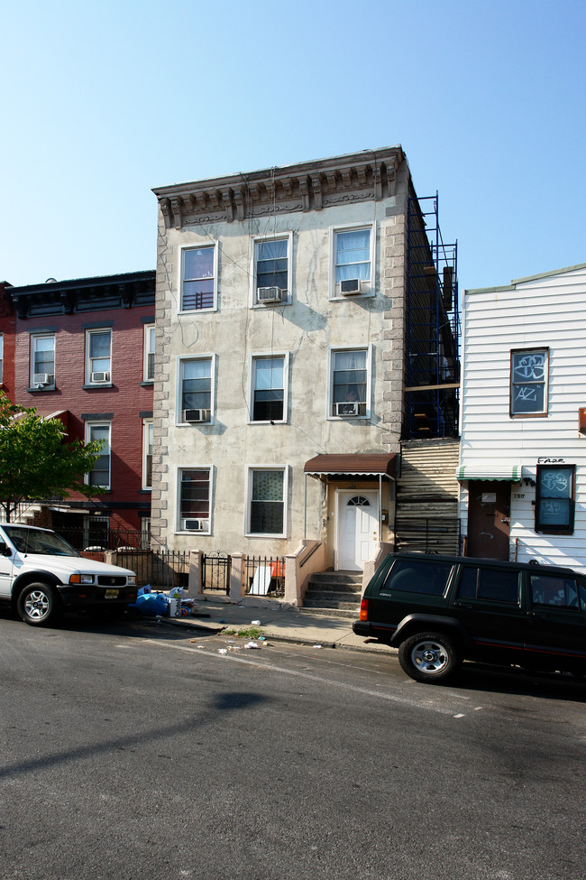 152 22nd St in Brooklyn, NY - Foto de edificio - Building Photo