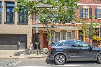 235 Bainbridge St in Philadelphia, PA - Building Photo - Building Photo
