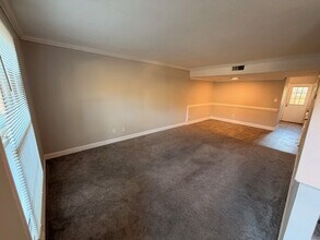 7906 Oak Meadow Ct in Charlotte, NC - Building Photo - Building Photo