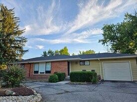 3307 N Mountain View Dr in Boise, ID - Building Photo