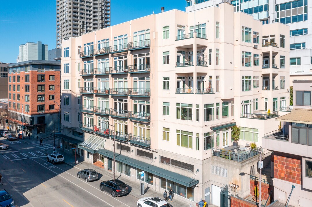 Market Court in Seattle, WA - Foto de edificio