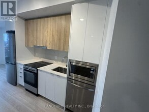 9763 Markham Rd in Markham, ON - Building Photo - Building Photo