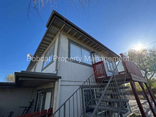 property at 1501 N Edmonds Dr