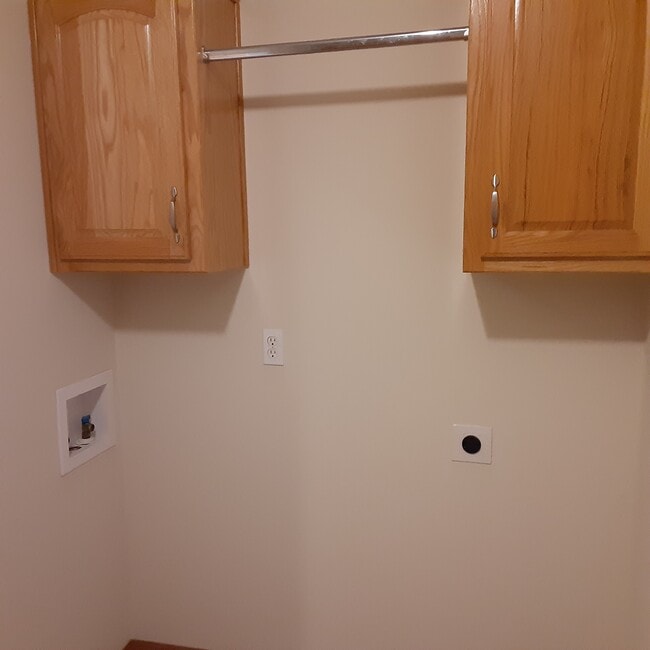 4475 W Nicholas St in Springfield, MO - Building Photo - Building Photo