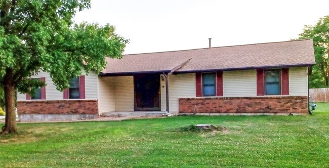 property at 14 Twin Oaks Dr