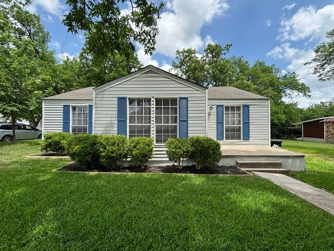 property at 1001 S 29th St