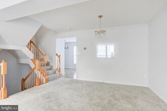 4014 Fountain Bridge Ct in Fredericksburg, VA - Building Photo - Building Photo