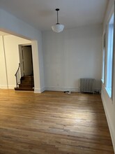 102 1st Pl in Brooklyn, NY - Building Photo - Interior Photo