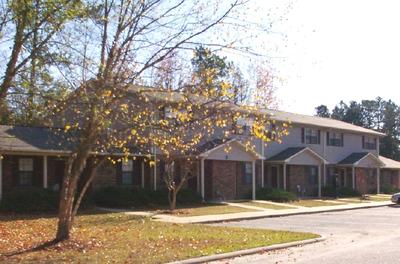 Cedar Terrace Apartments in Dillon, SC - Building Photo