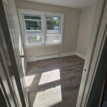 785 Warwick Tpke, Unit 3 in Hewitt, NJ - Building Photo - Building Photo