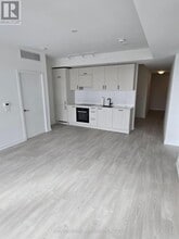 1 Quarrington Lane in North York, ON - Building Photo - Building Photo