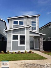 7365 SE Benedict St in Hillsboro, OR - Building Photo - Building Photo