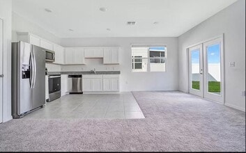 509 Madison Dr in Davenport, FL - Foto de edificio - Building Photo