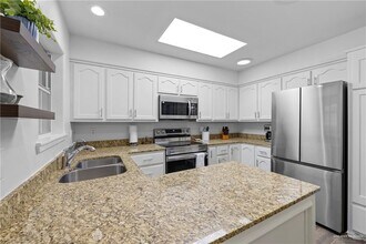 708 Lake View Dr in Mission, TX - Building Photo - Building Photo