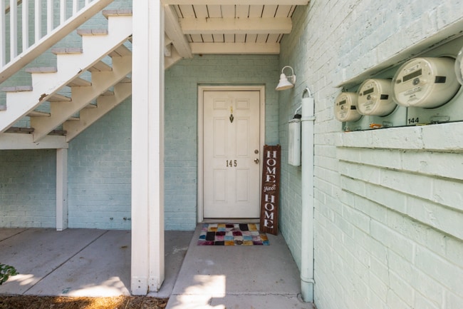 3434 Blanding Blvd in Jacksonville, FL - Foto de edificio - Building Photo