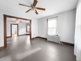 634 High St, Unit 2 in Middletown, CT - Building Photo