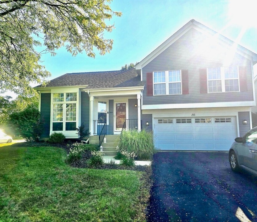 86 Newberry Ct in Aurora, IL - Building Photo