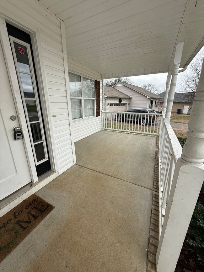 1822 Holdens Hollow in Columbia, TN - Building Photo - Building Photo