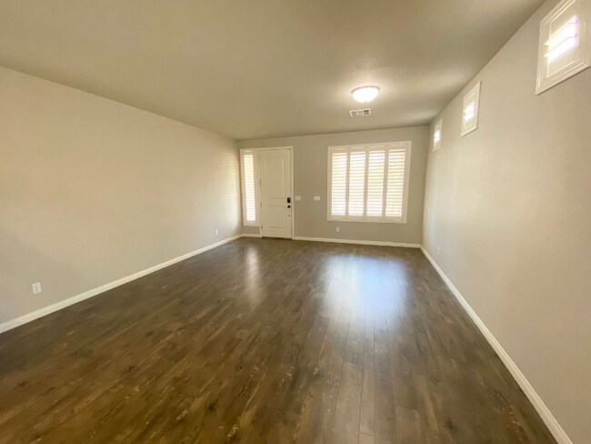 731 Lieber Wy in Henderson, NV - Building Photo - Building Photo