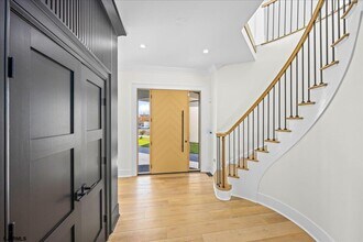 31 Seaside Ct in Margate City, NJ - Foto de edificio - Building Photo