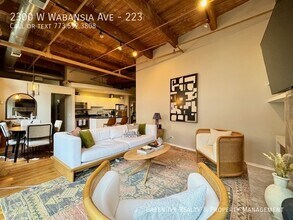 2300 W Wabansia Ave in Chicago, IL - Building Photo - Building Photo