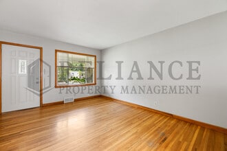 726 S Apache Dr in Wichita, KS - Building Photo - Building Photo