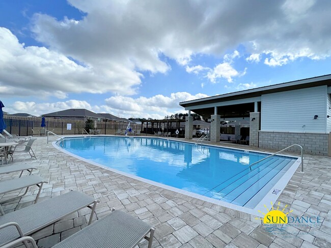 4654 Honor Guard Wy in Crestview, FL - Building Photo - Building Photo