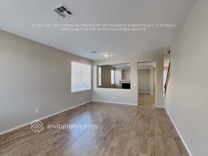 6042 Halehaven Dr in Las Vegas, NV - Building Photo - Building Photo